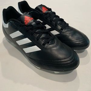 Adidas’s soccer cleats size 9 mens